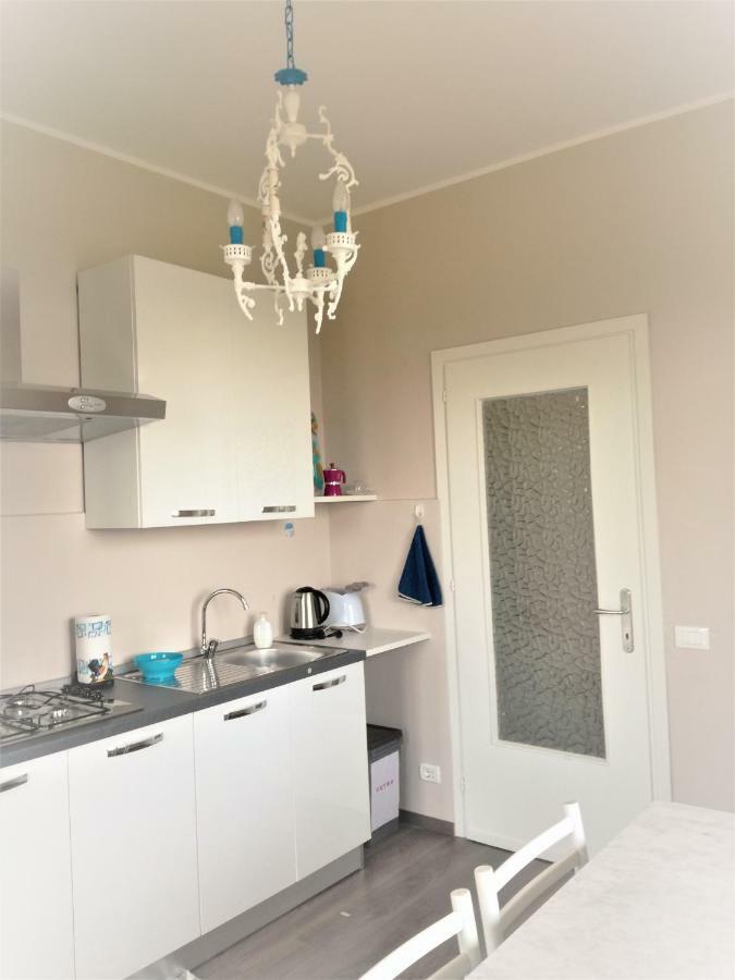 Casale Cadeloro Apartman Nebbiuno Kültér fotó