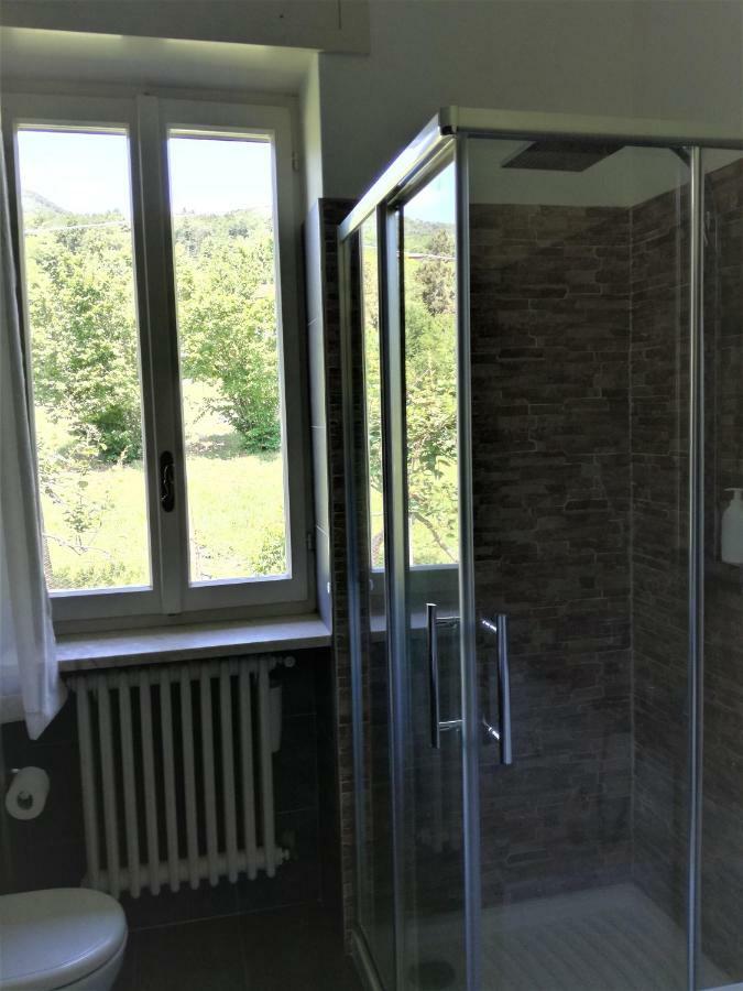 Casale Cadeloro Apartman Nebbiuno Kültér fotó