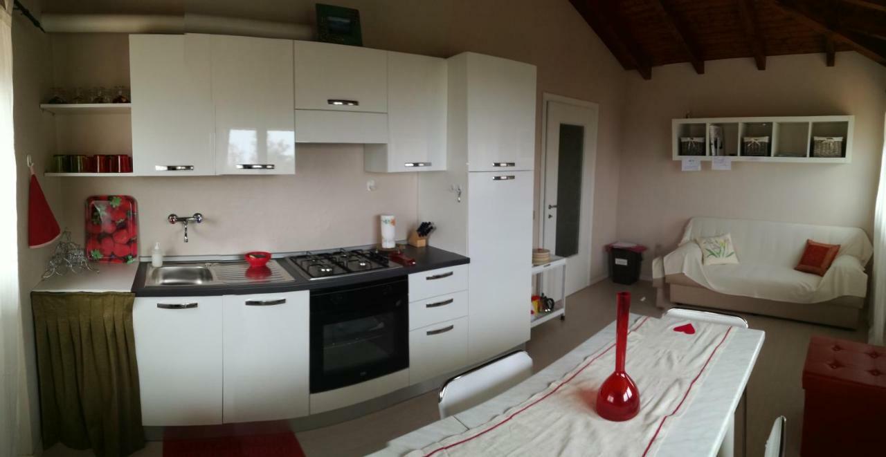 Casale Cadeloro Apartman Nebbiuno Kültér fotó