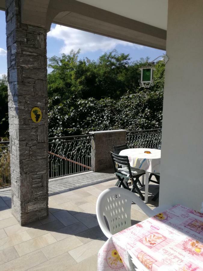 Casale Cadeloro Apartman Nebbiuno Kültér fotó